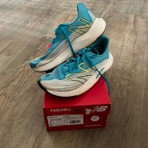 New Balance Rebel v2 fuelcell